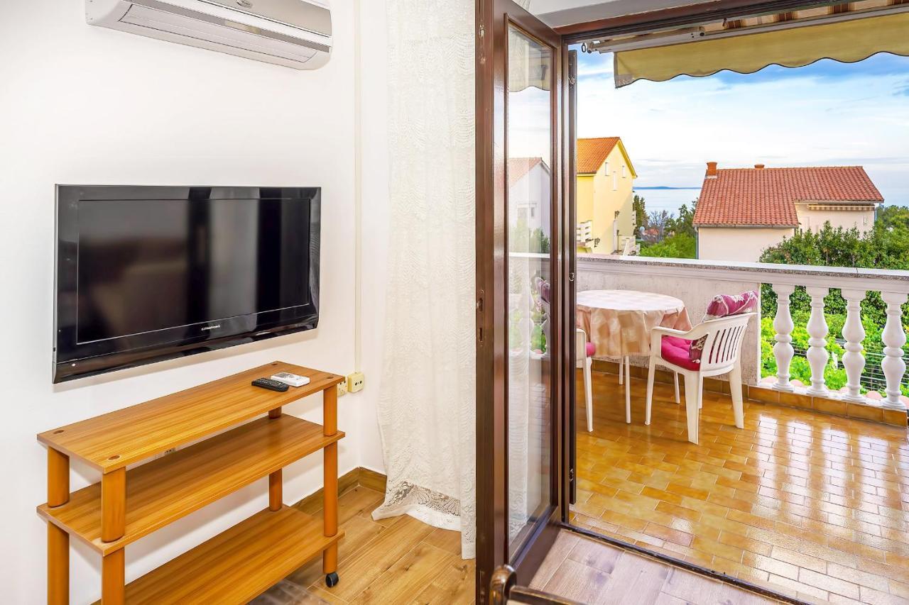 Apartments Jurina Krk Town Exterior photo